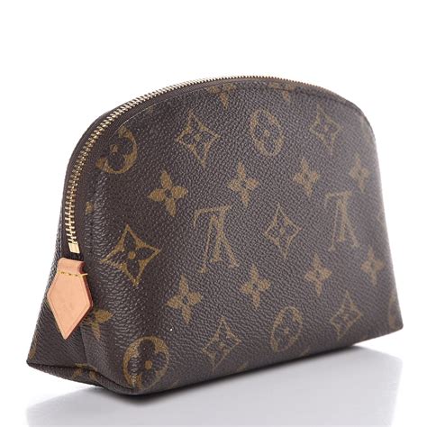 louis vuitton monogram giant cosmetic pouch|louis vuitton truth makeup pouch.